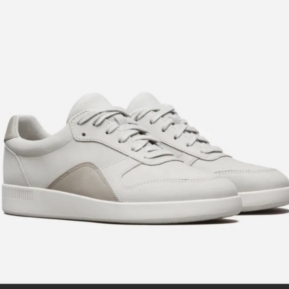 Tread By Everlane The Trainer Sneakers in Cloud Gray Size 6.5